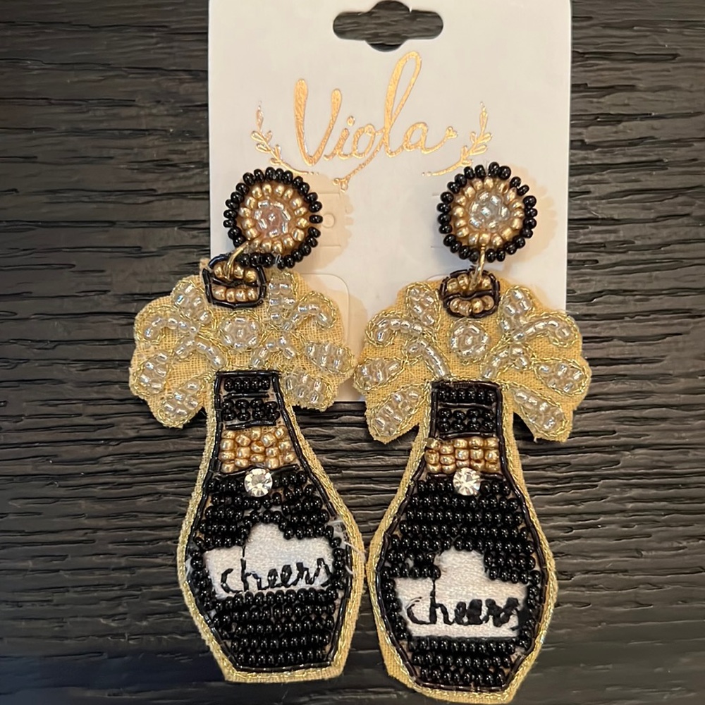 Cheers! New seed bead New Year’s earrings